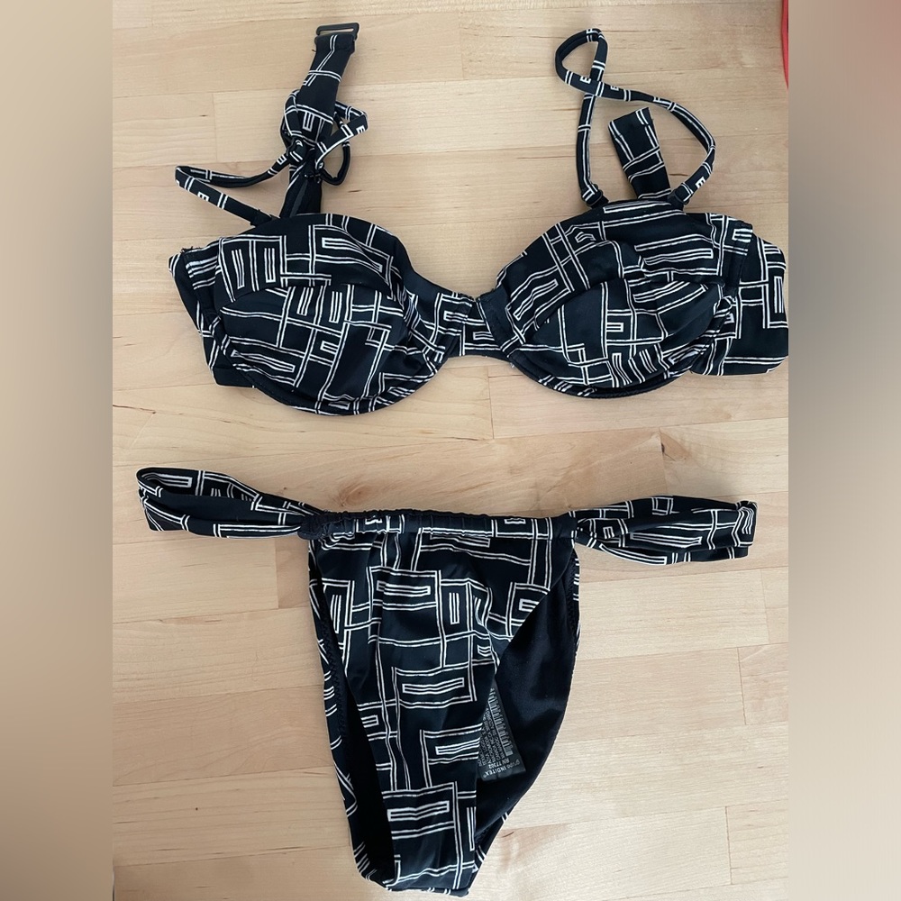 Zara geometric print bikini